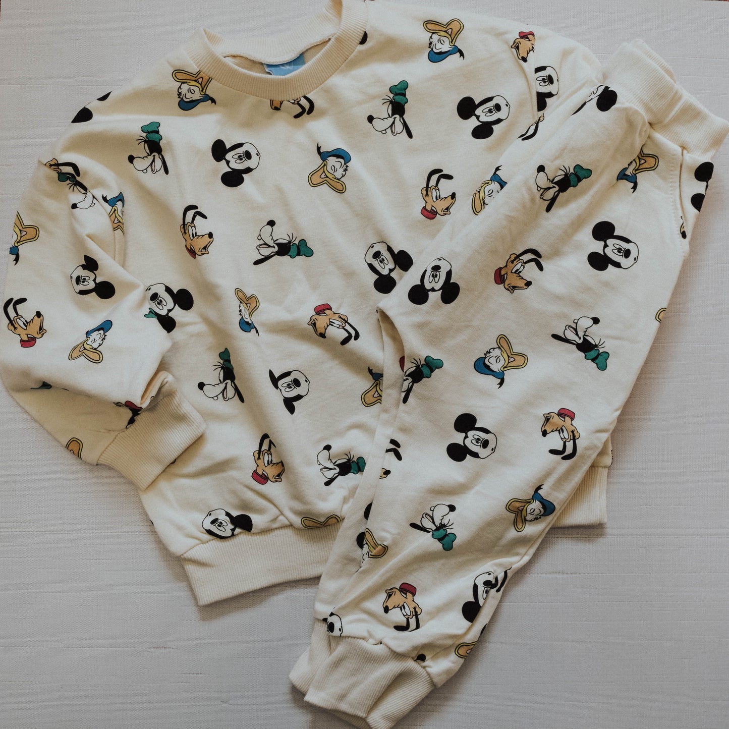 Mickey & Friends Faces Sweat Set