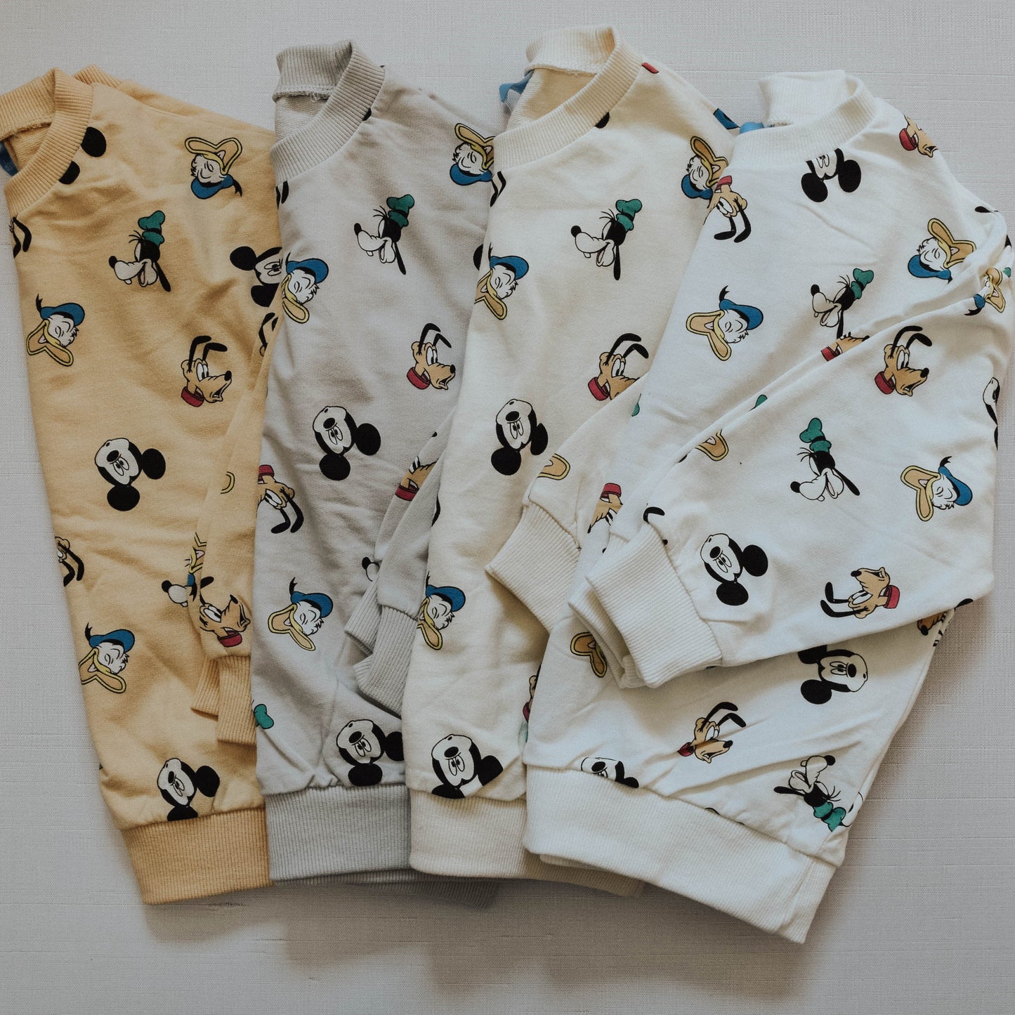 Mickey & Friends Faces Sweat Set